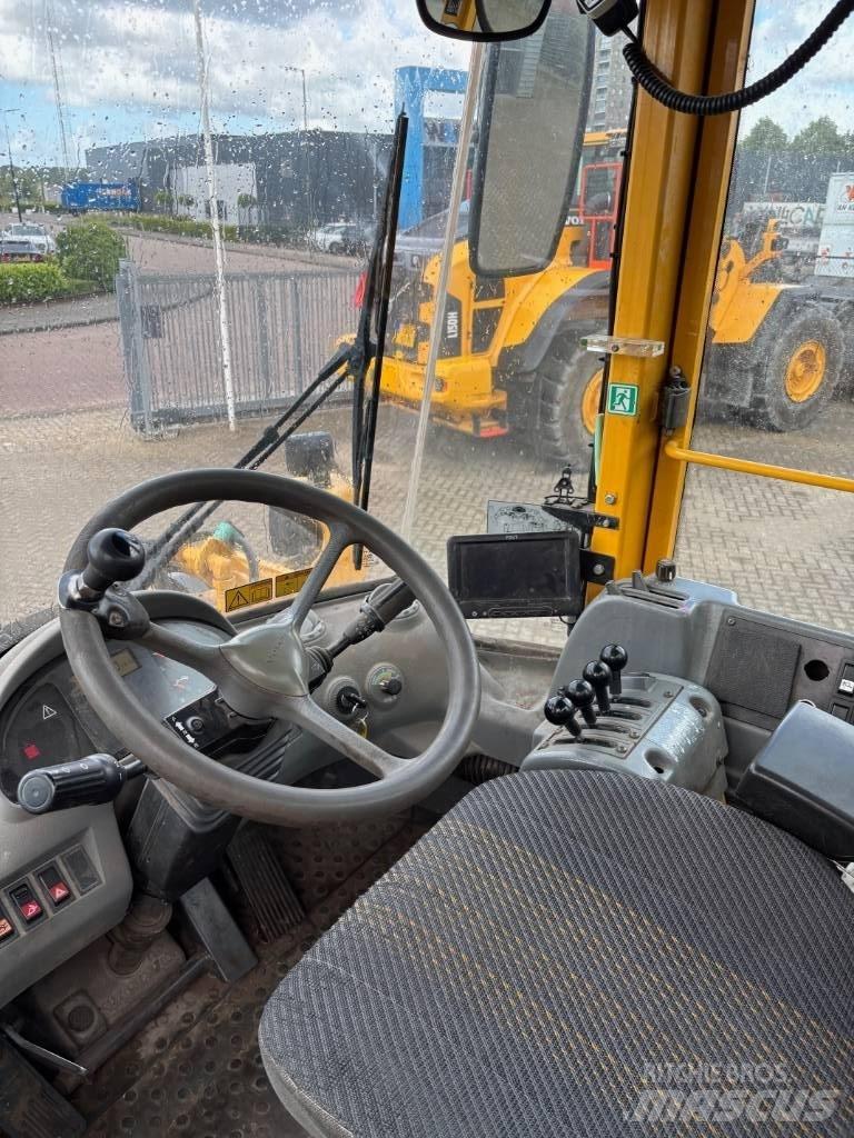 Volvo L 90 E Pyöräkuormaajat