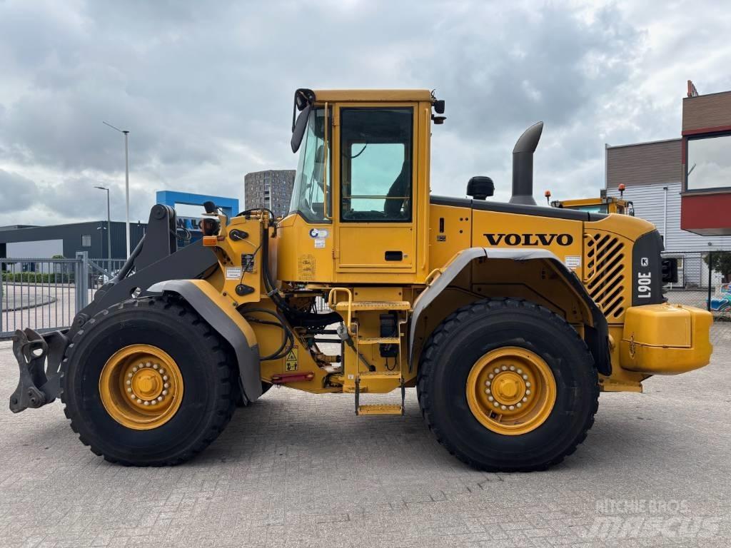 Volvo L 90 E Pyöräkuormaajat