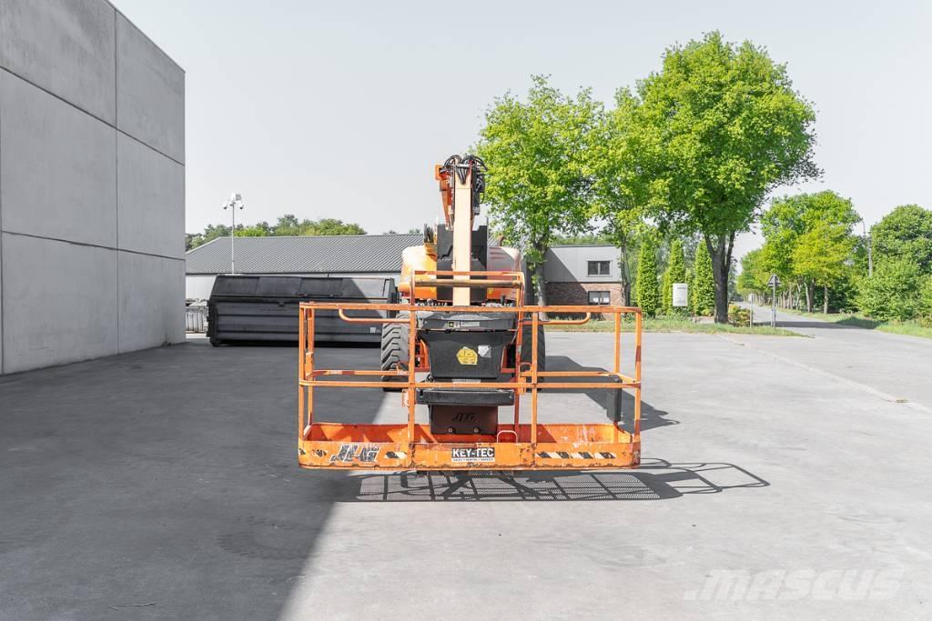 JLG 1250 AJP Teleskooppipuominostimet