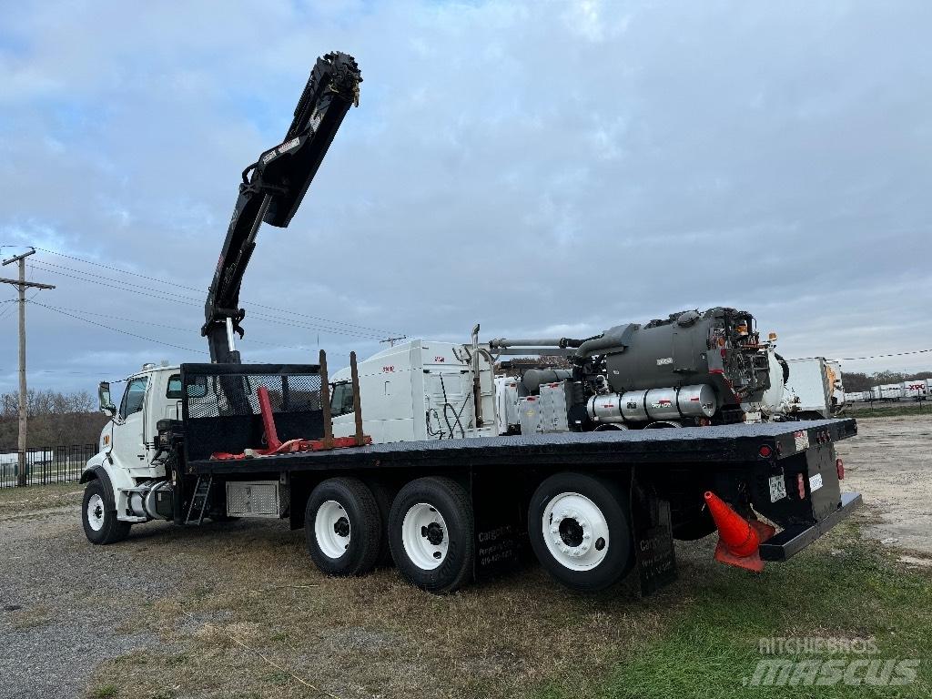 Hiab 228 E -5 HIPRO Tela-alustaiset nosturit