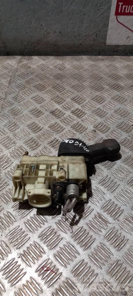 Scania R 420    1774972 Ohjaamot ja sisustat