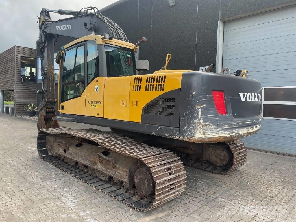 Volvo EC210CL Telakaivukoneet