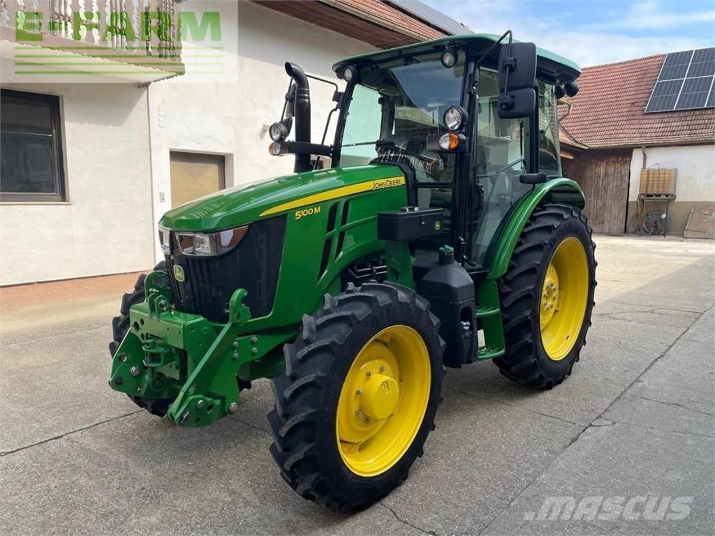John Deere 5100M Traktorit