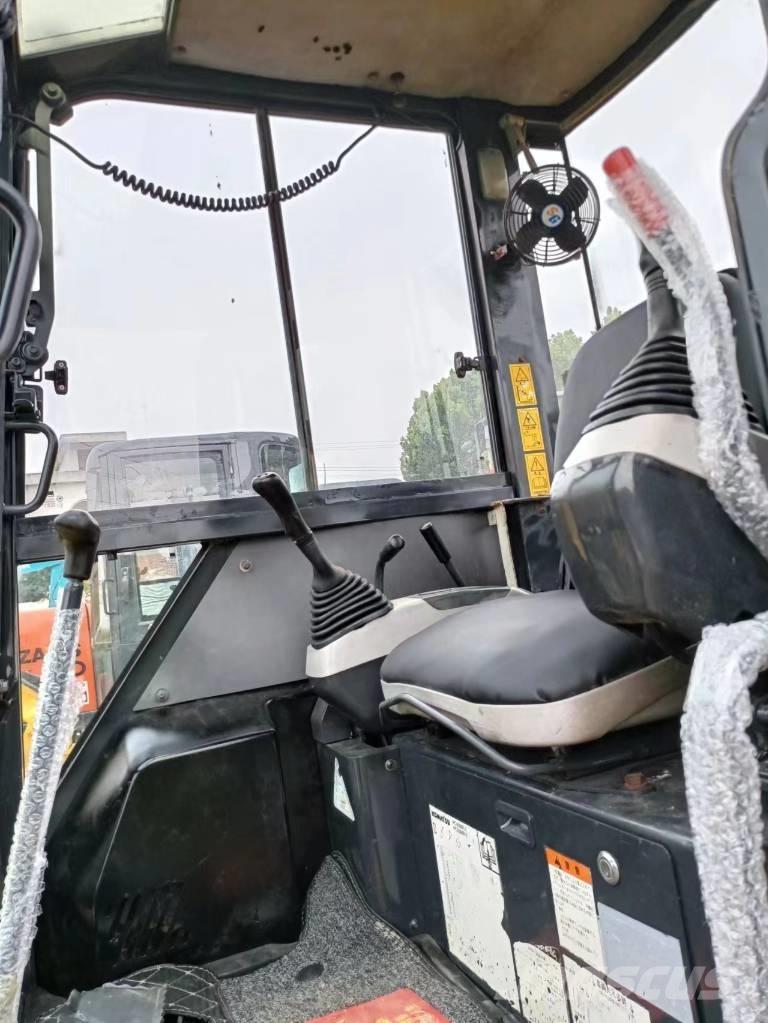 Komatsu PC 30 Minikaivukoneet < 7t