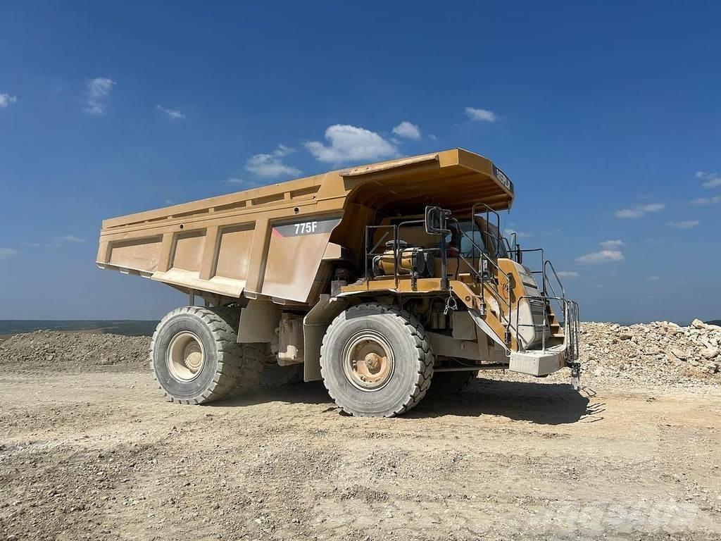 CAT Rebuilt 775F - Minidumpperit