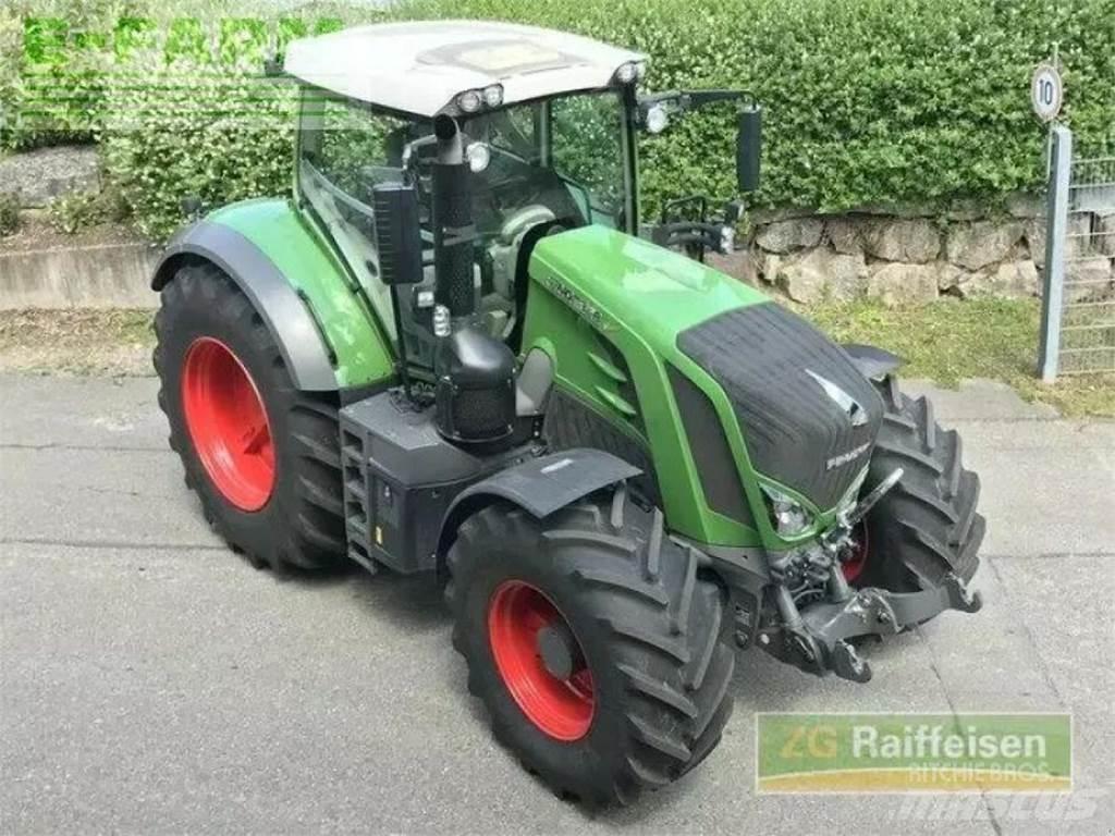 Fendt 828 vario s4 Traktorit