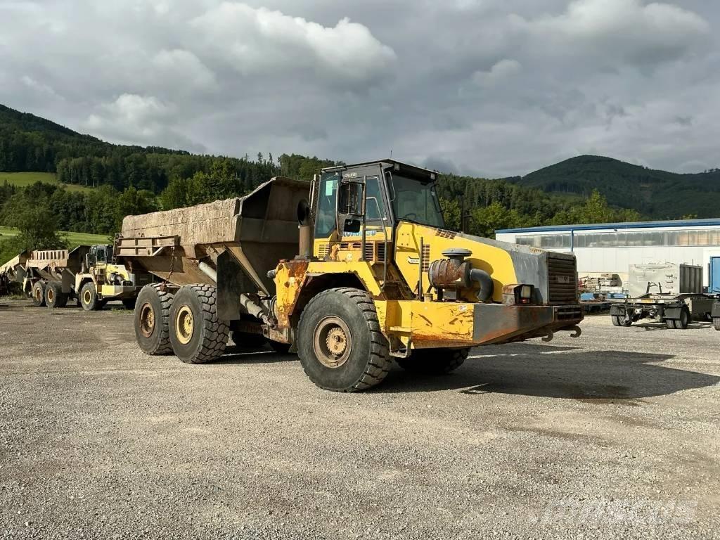 Komatsu HM 300-2 Dumpperit