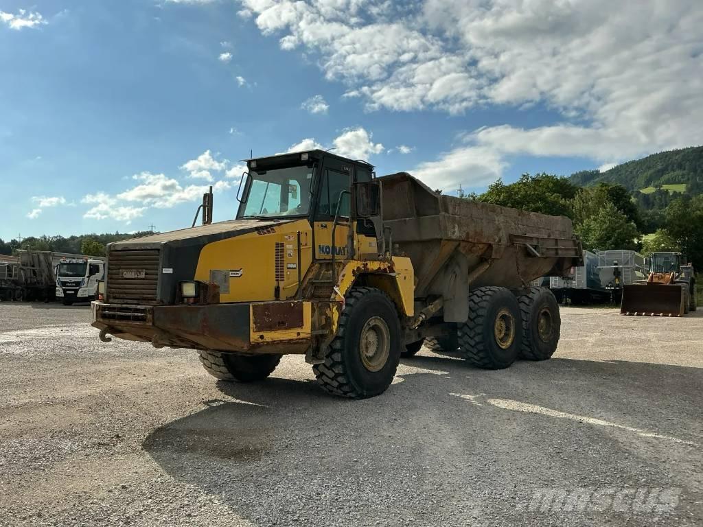 Komatsu HM 300-2 Dumpperit