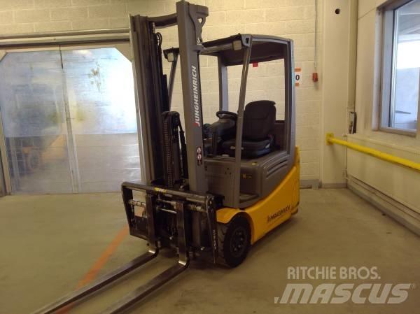 Jungheinrich EFG 215 Sähkötrukit