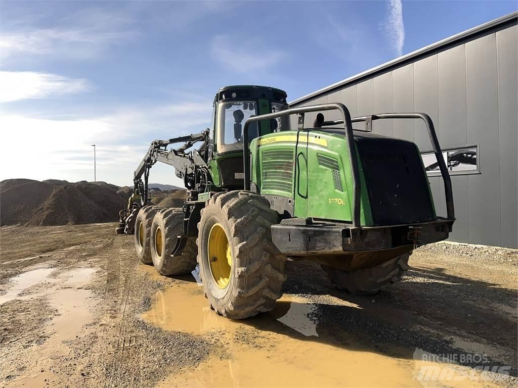 John Deere 1470E Harvesterit