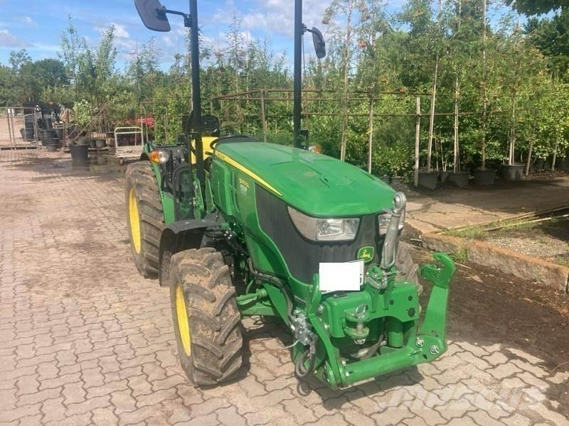 John Deere 5075 GL Taajamatraktorit