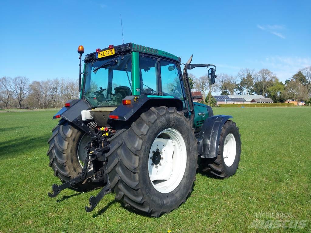 Valtra 6650 TwinTrac Traktorit
