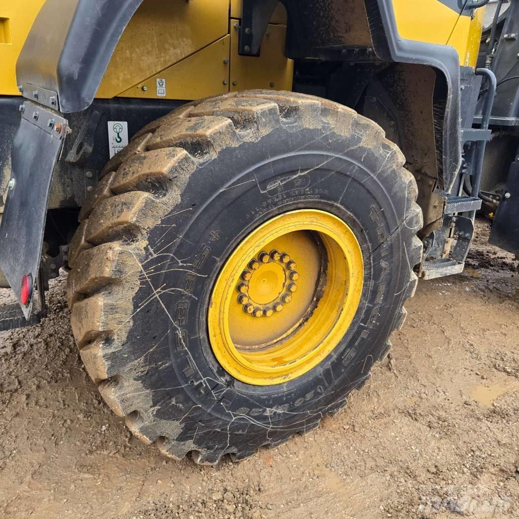 Komatsu WA 320-8 Pyöräkuormaajat