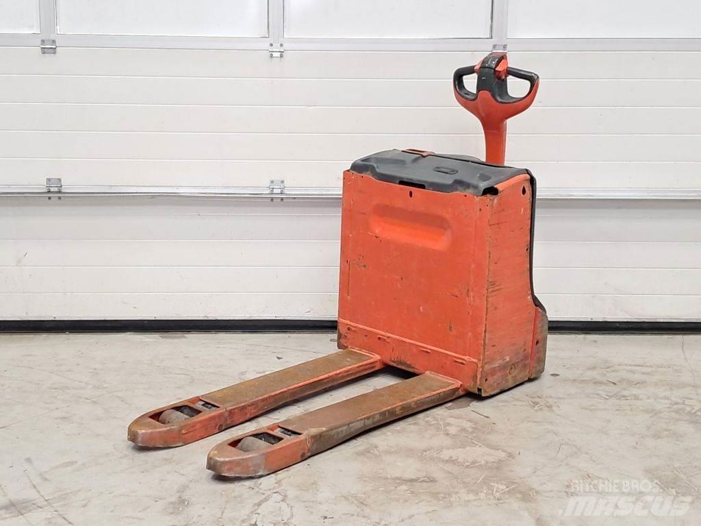 Linde T16 Lavansiirtotrukit