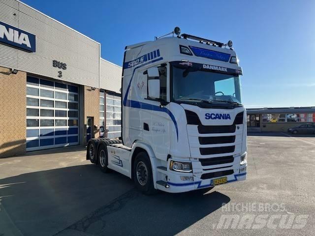 Scania S 500 Vetopöytäautot