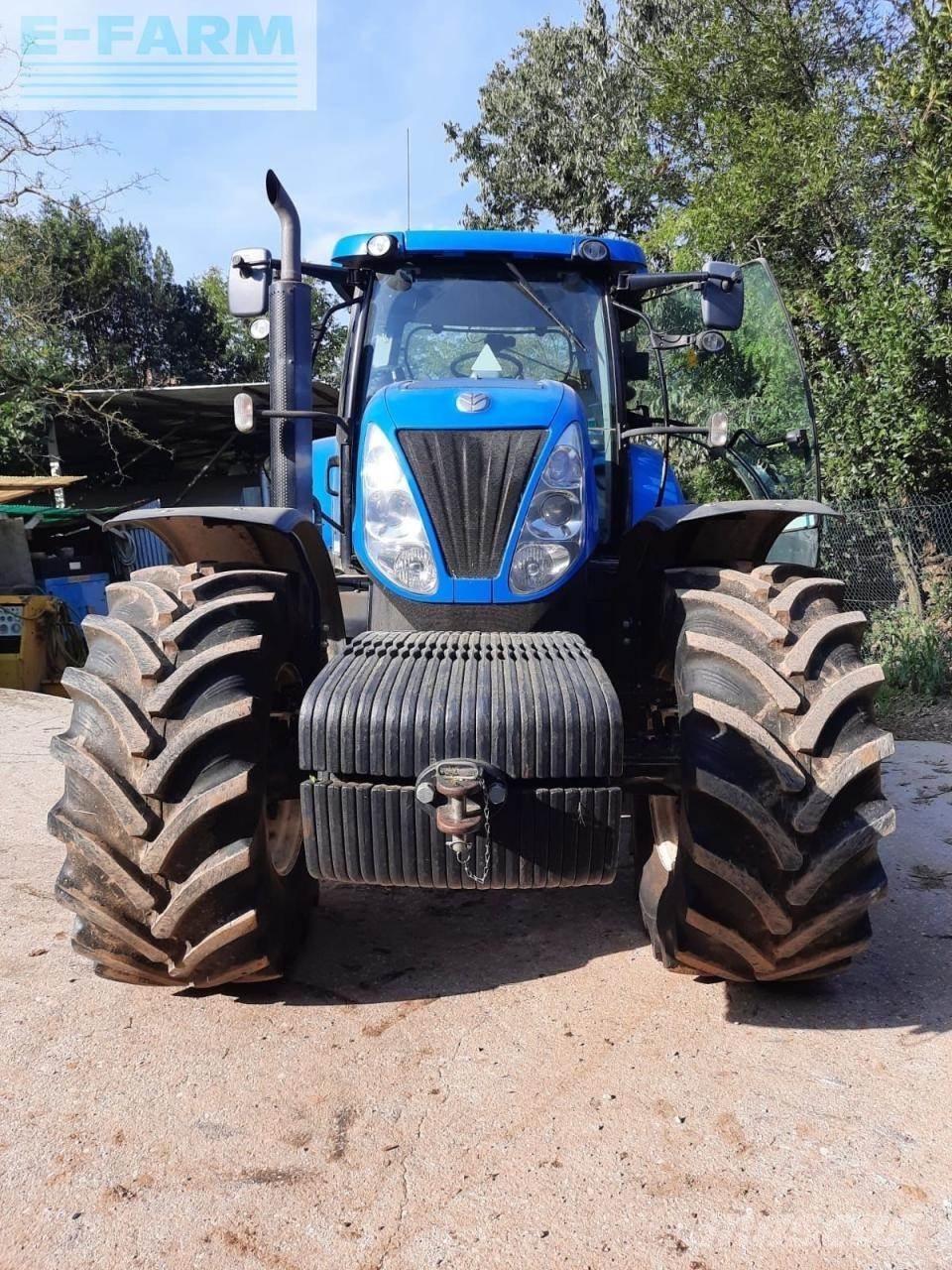 New Holland T7070 Traktorit