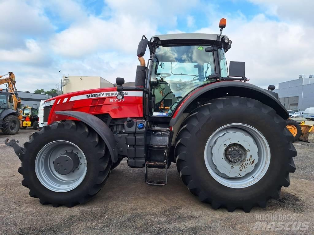 Massey Ferguson 8737 Traktorit