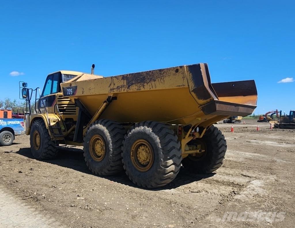 CAT 725 Dumpperit