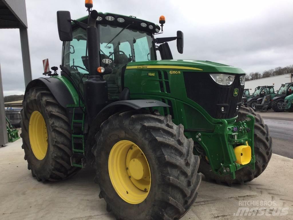 John Deere 6250R Traktorit