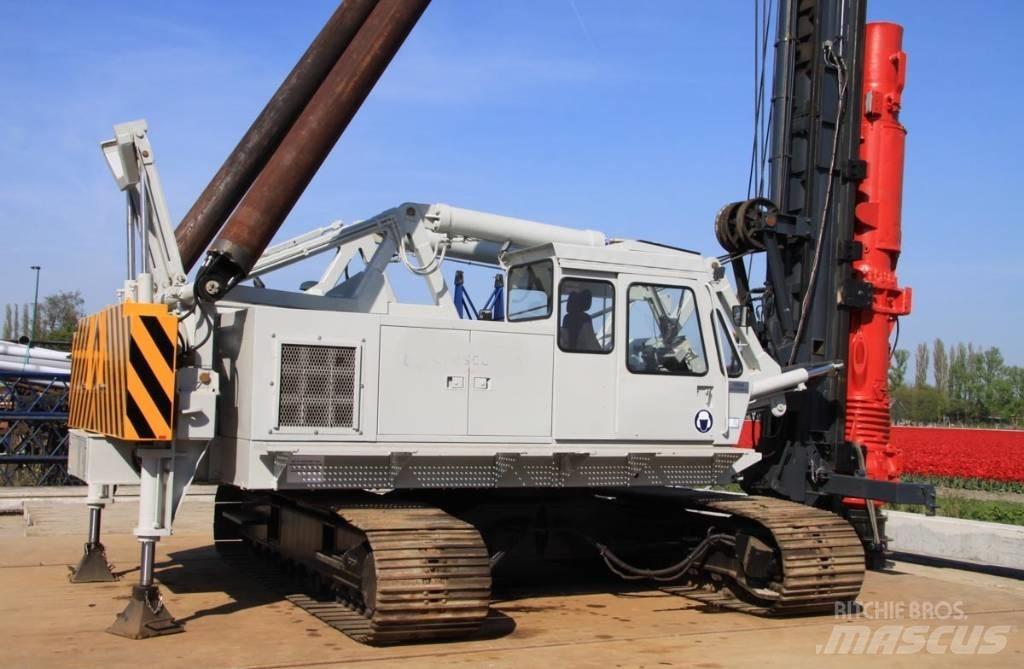 Hitachi KH125-3 GLSK Paalutuskoneet