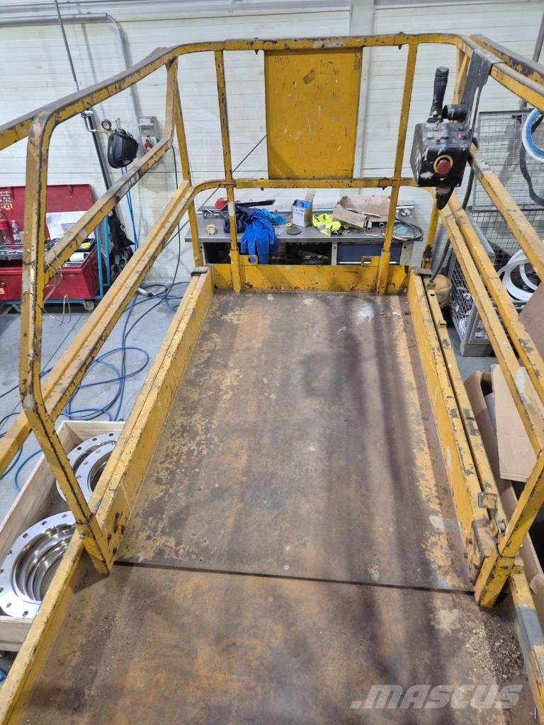 Haulotte Compact 12 Saksilavat