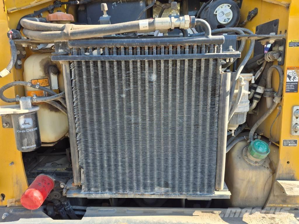 John Deere 312 Liukuohjatut kuormaajat