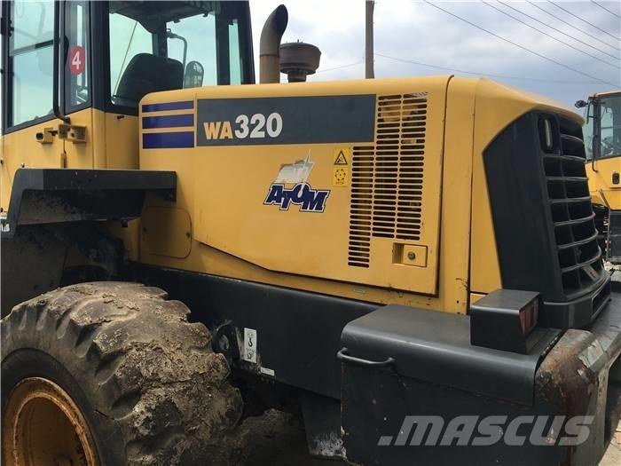 Komatsu WA 320-3 Pyöräkuormaajat