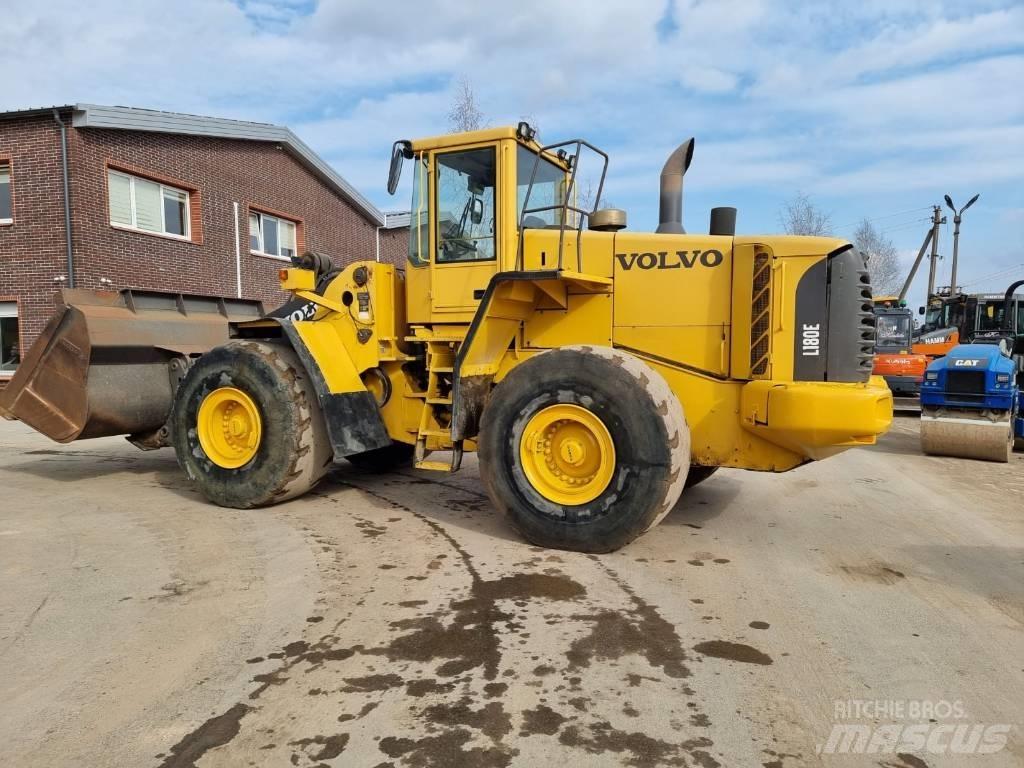 Volvo L 180 E Pyöräkuormaajat