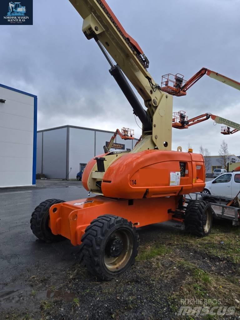JLG 860 SJ Teleskooppipuominostimet