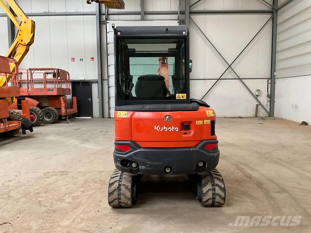 Kubota KX 030-4 Minikaivukoneet < 7t