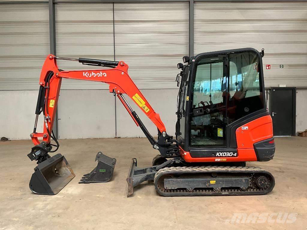 Kubota KX 030-4 Minikaivukoneet < 7t