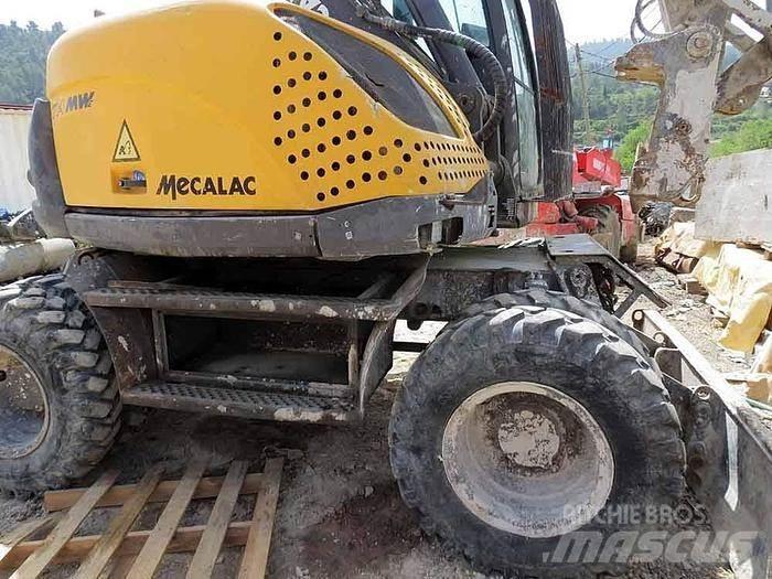 Mecalac 714 MW Erikoiskaivinkoneet