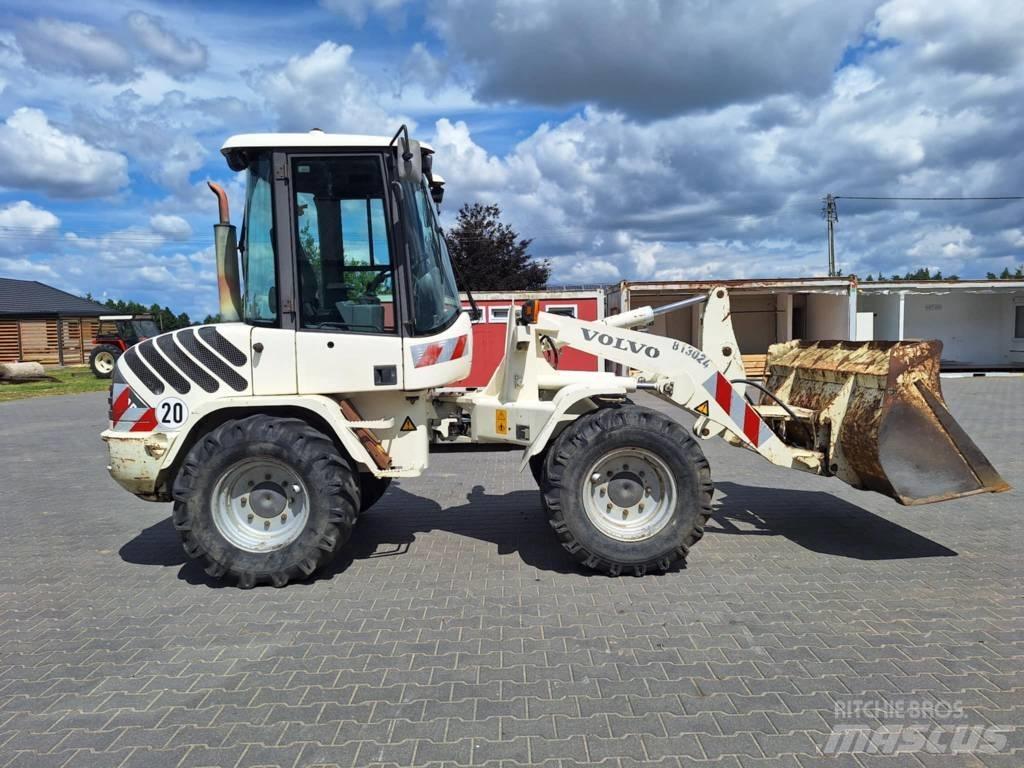 Volvo L 30 B Pyöräkuormaajat