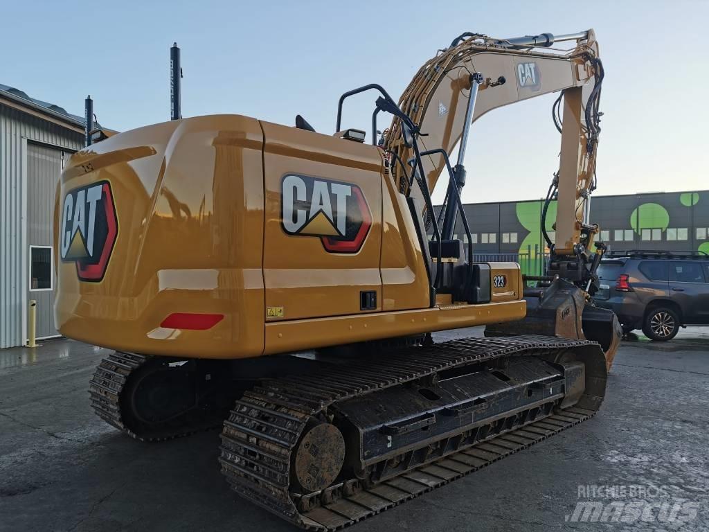 CAT 323 Telakaivukoneet