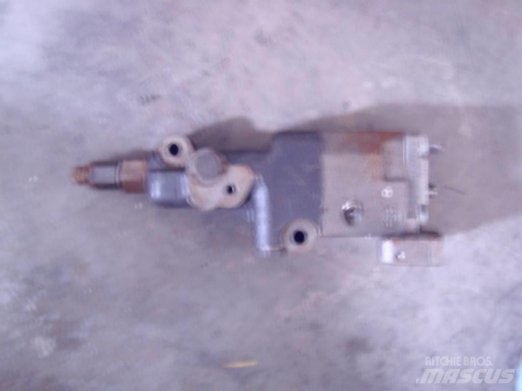 Deutz-Fahr same Moottorit