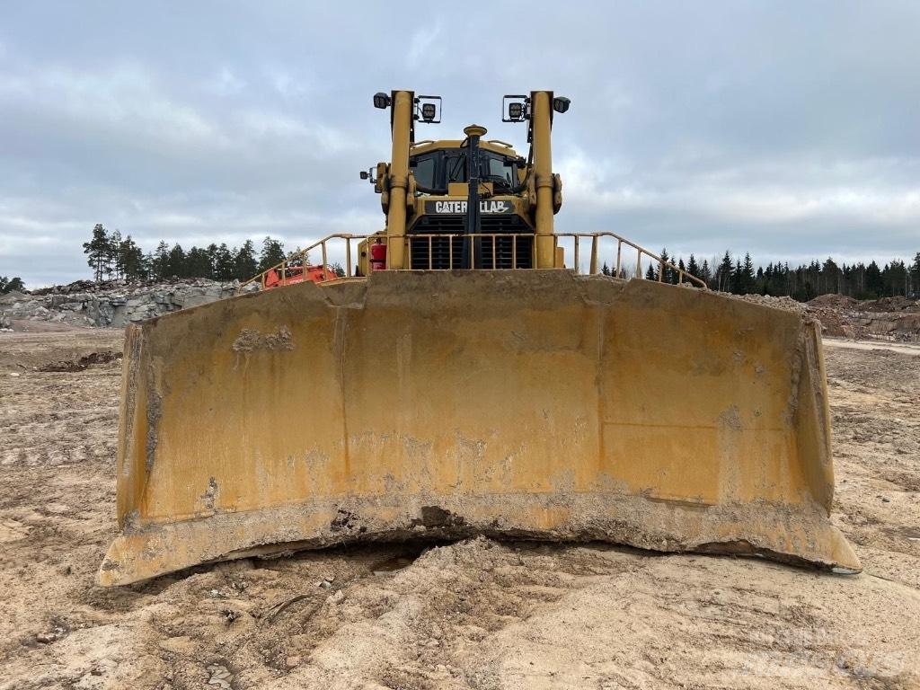 CAT D 8 T Telaketjupuskutraktorit