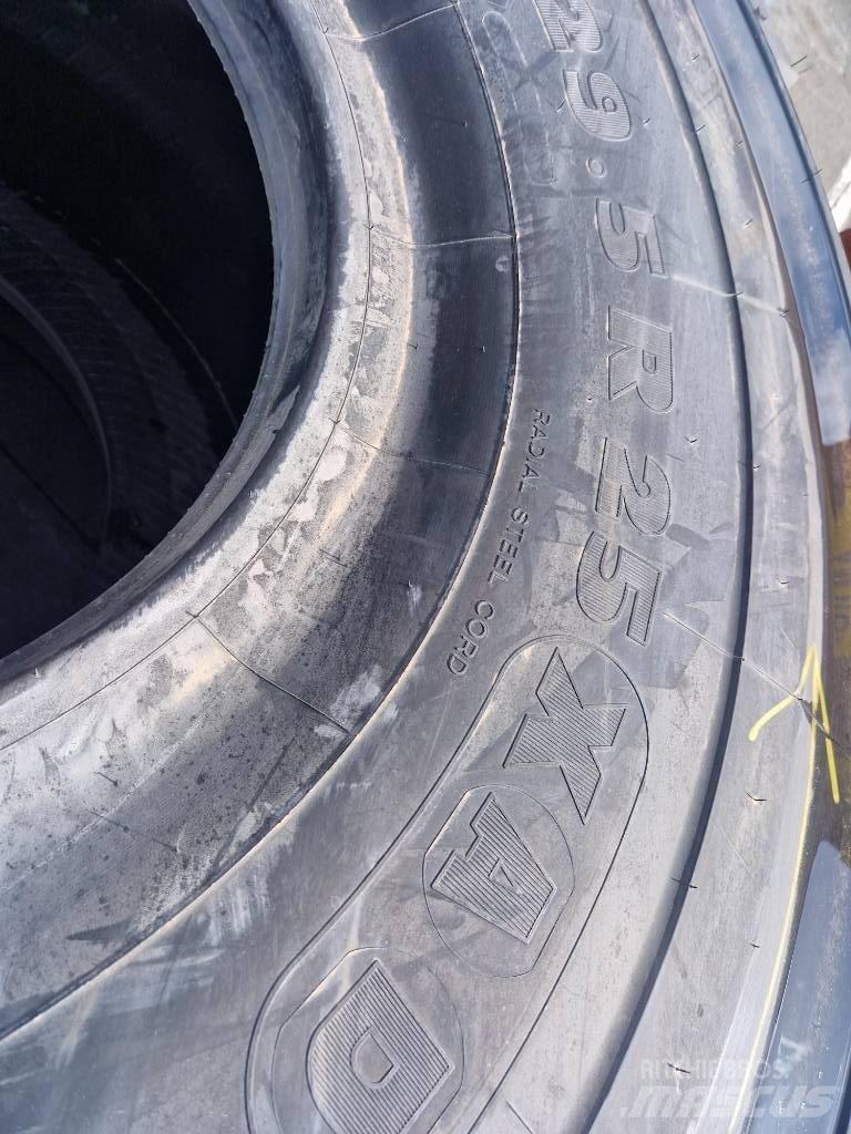 Michelin 29,5R25 Renkaat ja vanteet