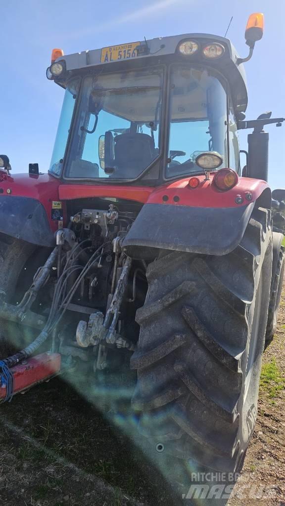 Massey Ferguson 6715 Traktorit
