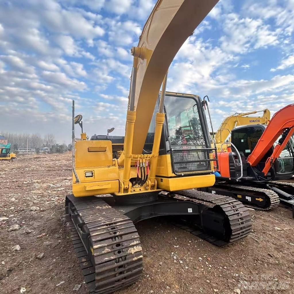 Komatsu PC 110 Midikaivukoneet 7t - 12t