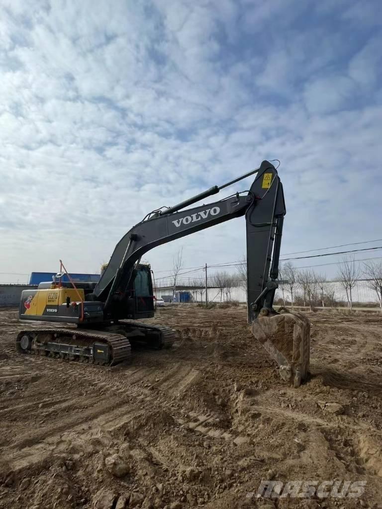 Volvo EC210D Telakaivukoneet