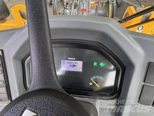 Volvo L 30 G Pyöräkuormaajat