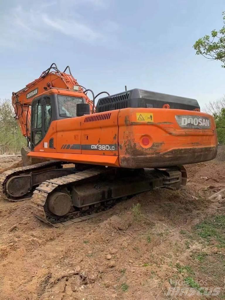 Doosan DX 380 LC Telakaivukoneet