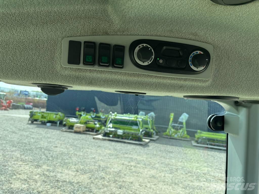CLAAS Atos 340 Traktorit