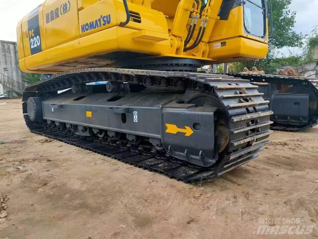 Komatsu PC 220 Telakaivukoneet