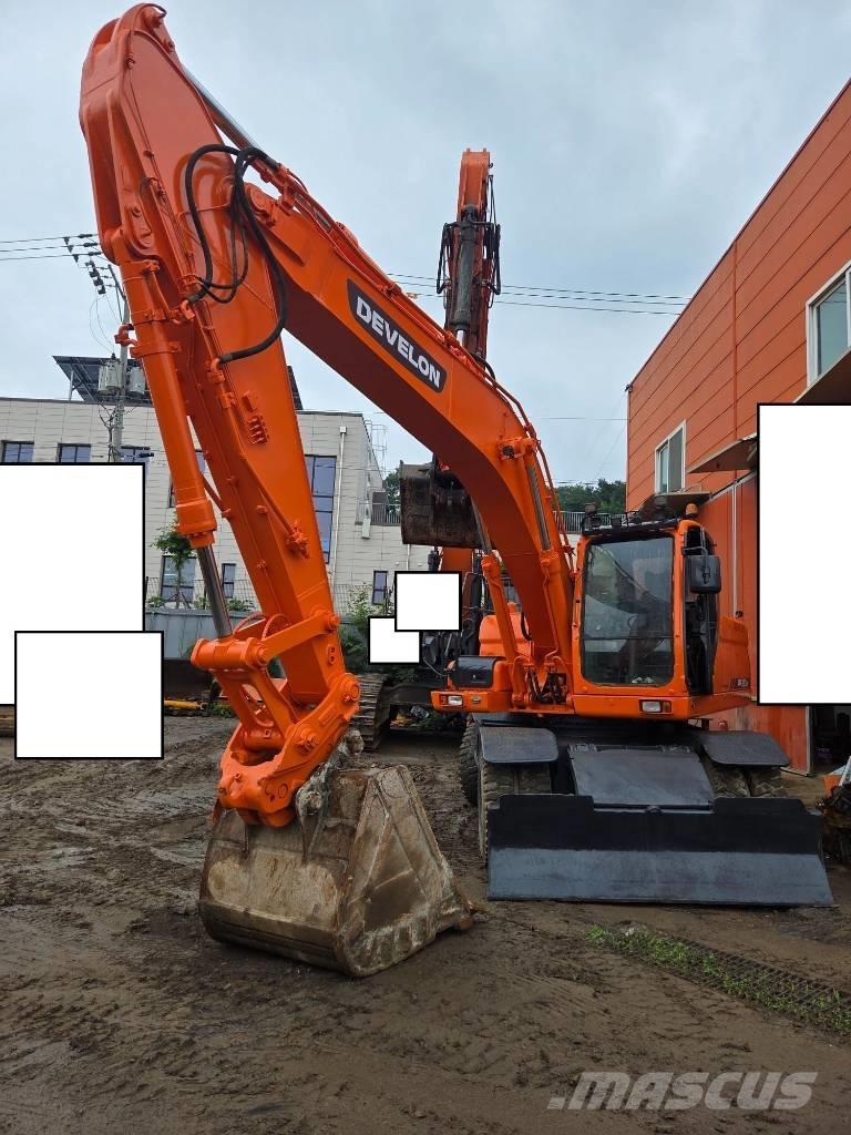 Doosan DX 210 W Pyöräkaivukoneet