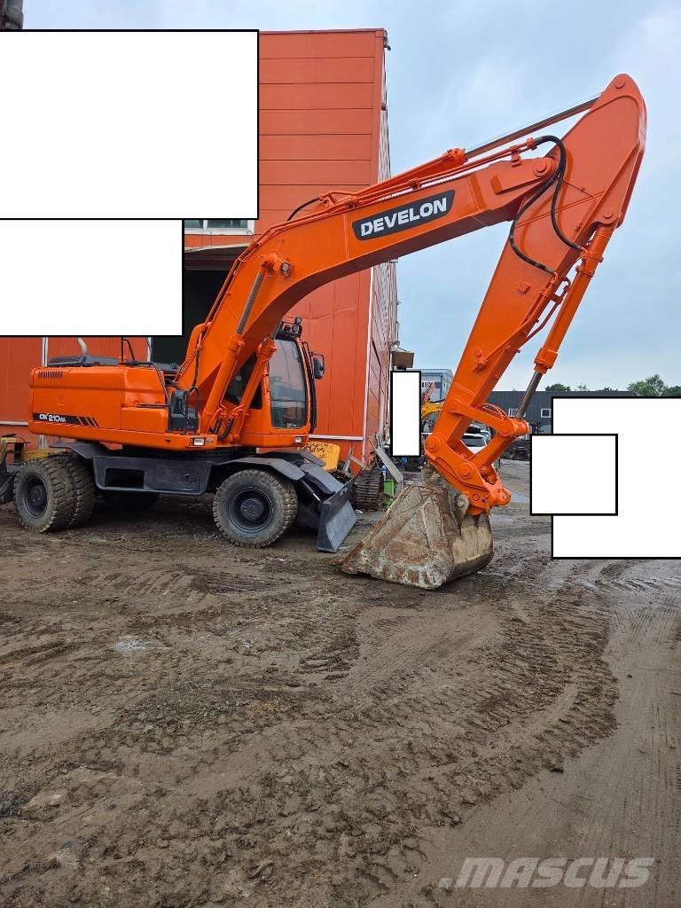 Doosan DX 210 W Pyöräkaivukoneet