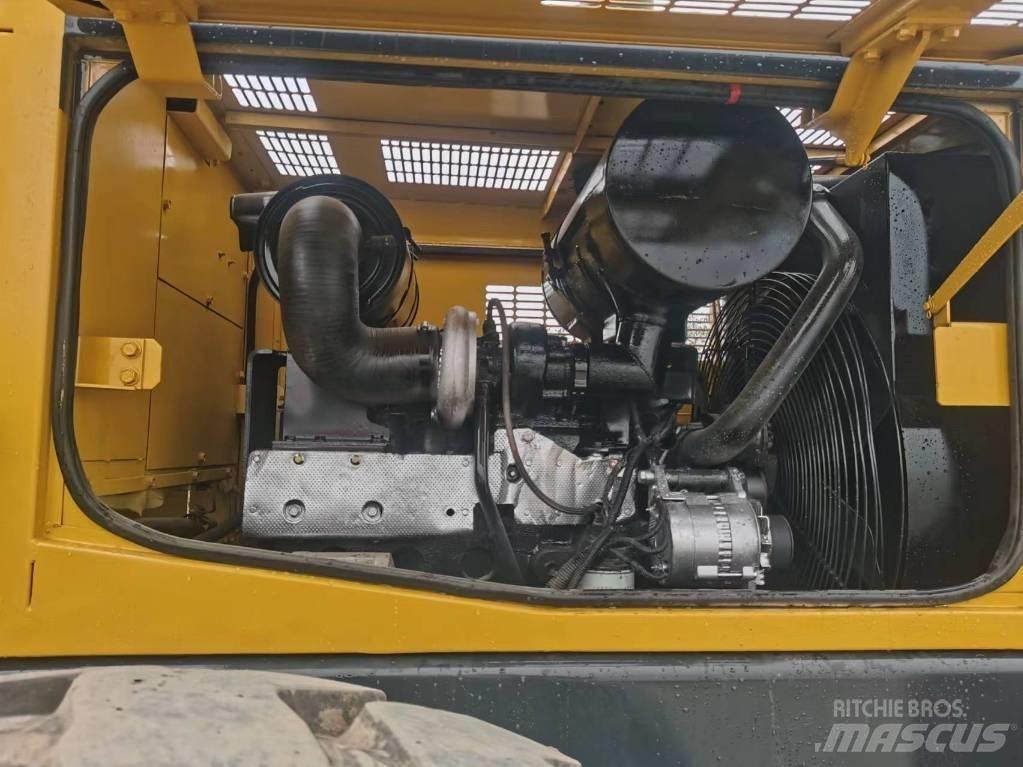 Komatsu WA 360-3 Pyöräkuormaajat