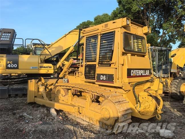 CAT D 6 D Telaketjupuskutraktorit