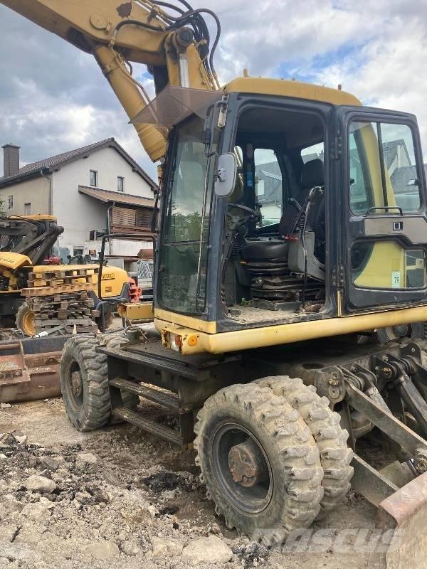 Komatsu PW 170 ES-6K Pyöräkaivukoneet