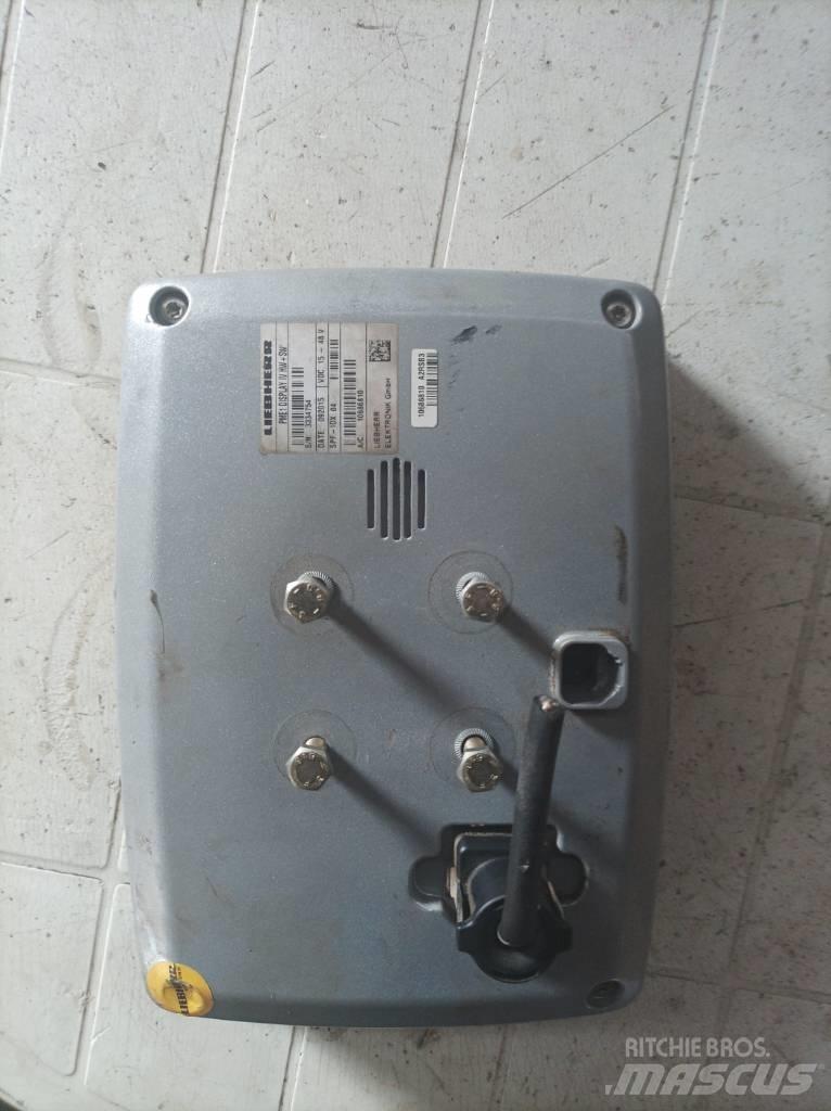 Liebherr R 916 LC Sähkö ja elektroniikka